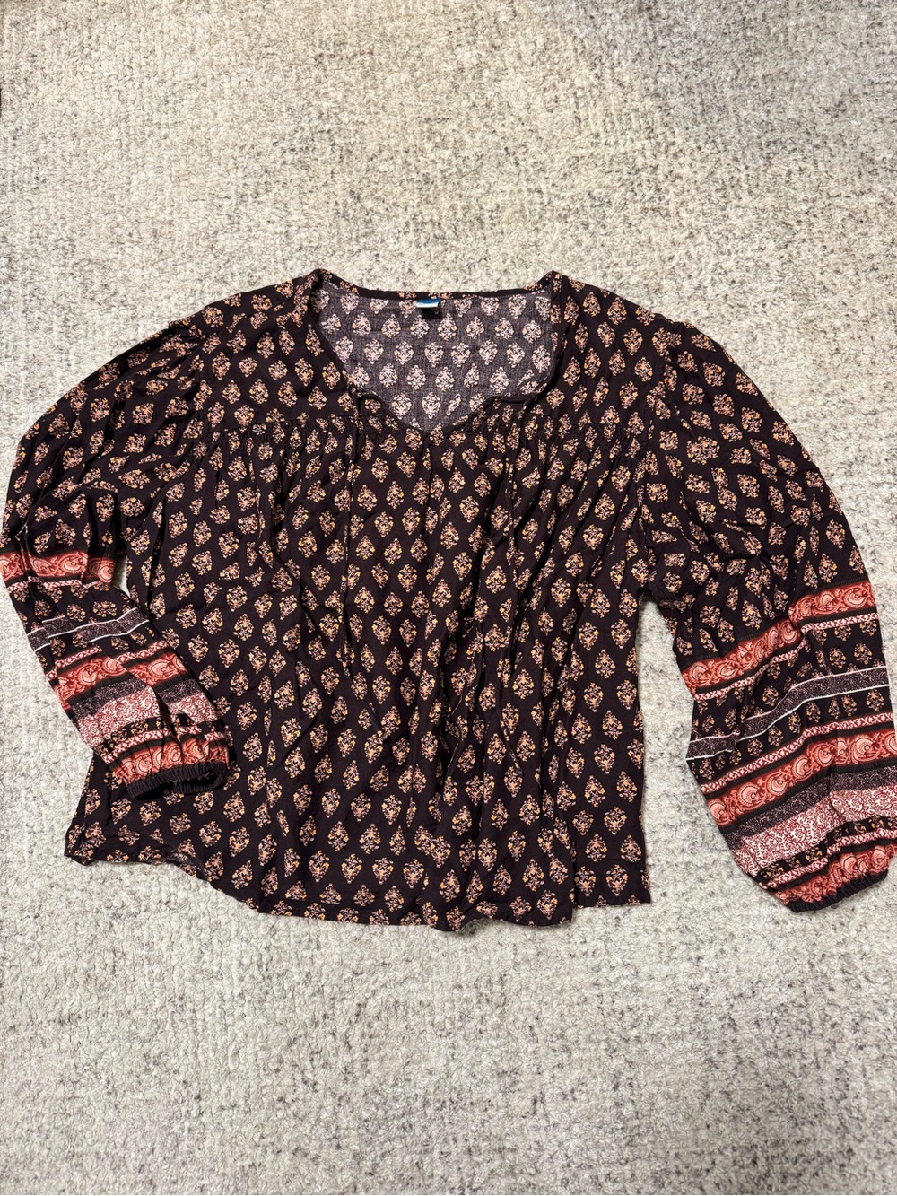 Old Navy Black Peasant Blouse with Rust and Coral Print